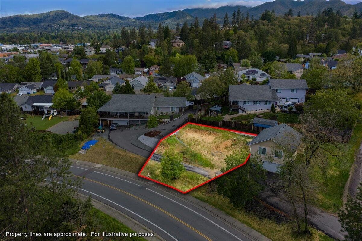 Photo of 416 Grandview 2 of 16