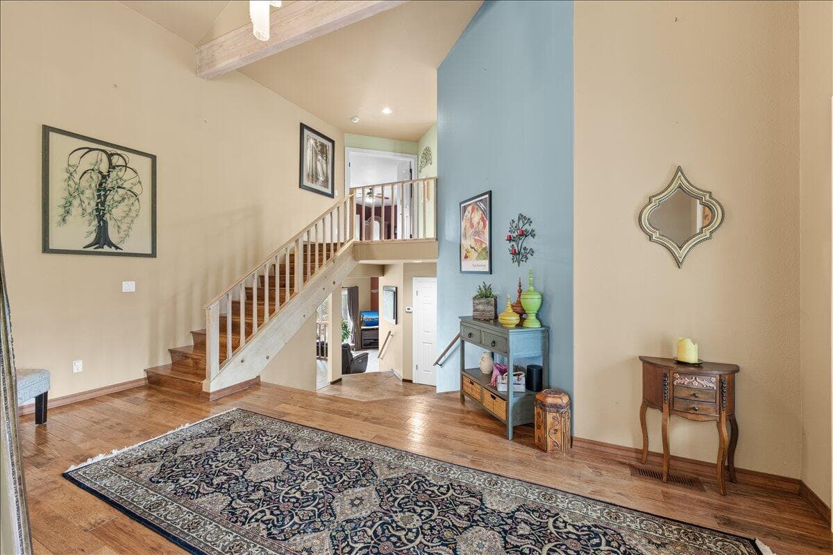 Photo of 944 Sleepy Hollow 4 of 41