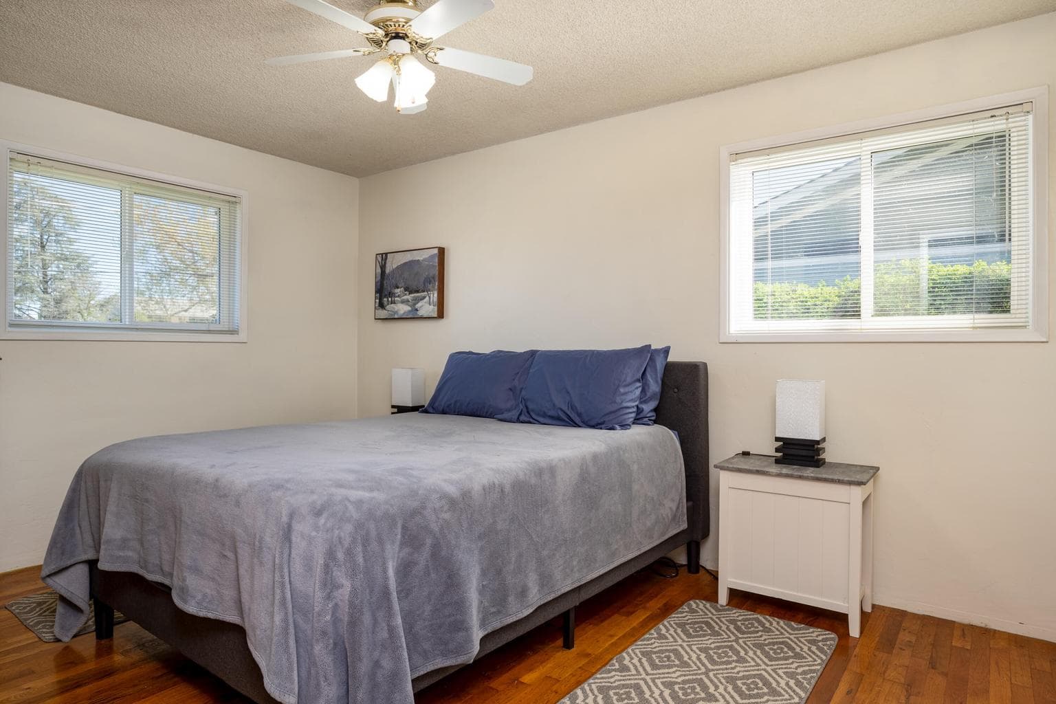 Photo of 2372 McAndrews 5 of 14