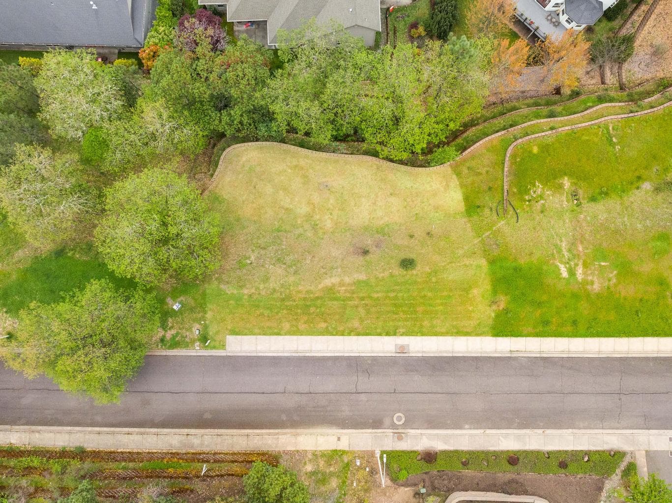 Photo of 2237 Linden 3 of 11