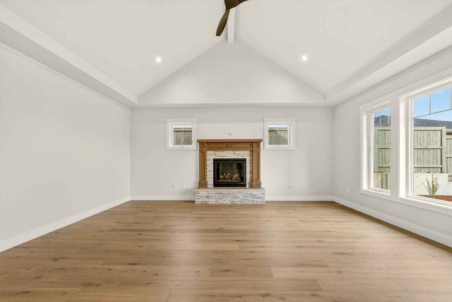 Photo of 4090 Crystal Springs 3 of 45