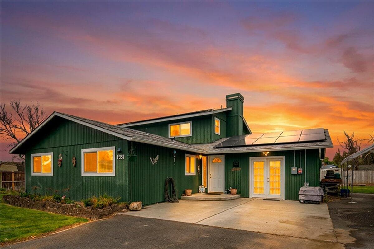 1551 Parkway
