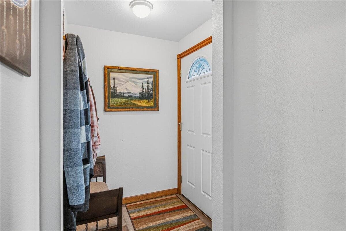 Photo of 1551 Parkway 4 of 55