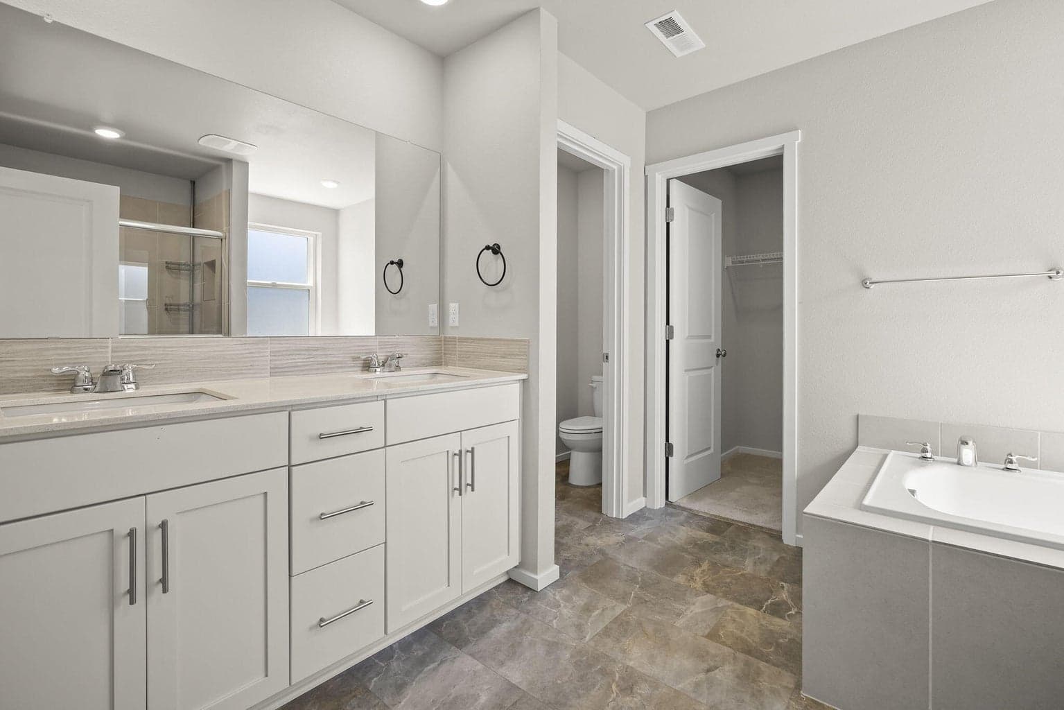 Photo of 20625 SE Slate Avenue 23 of 57