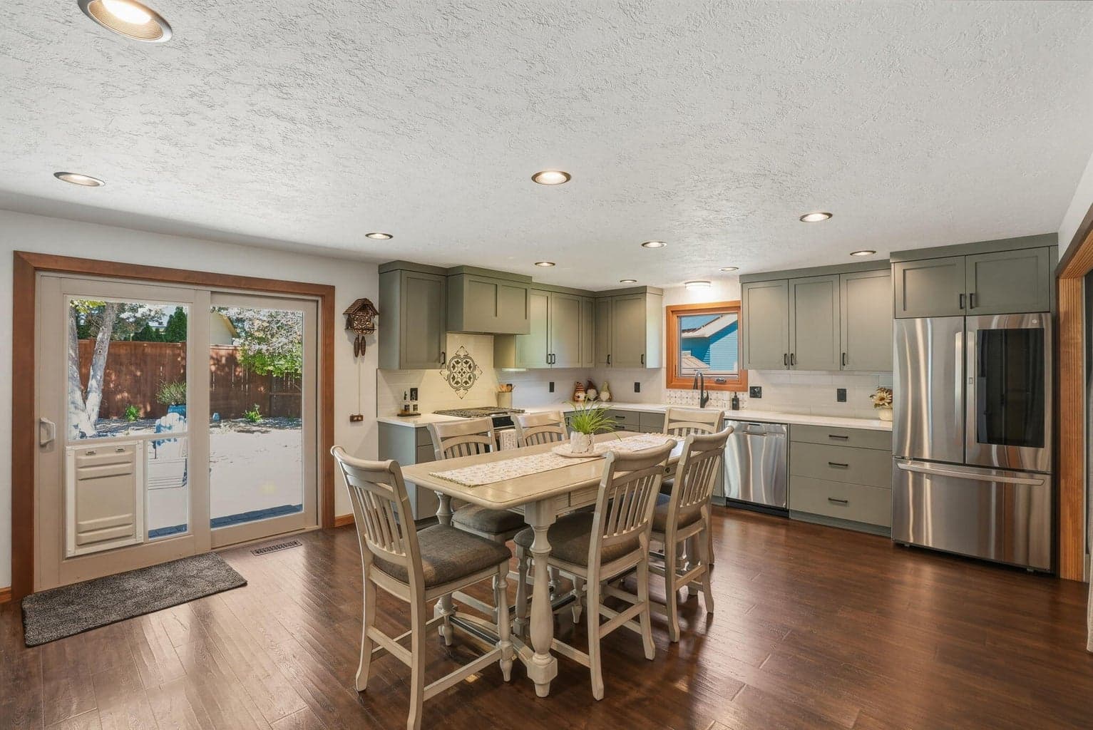 Photo of 61605 Summer Shade Drive 10 of 64