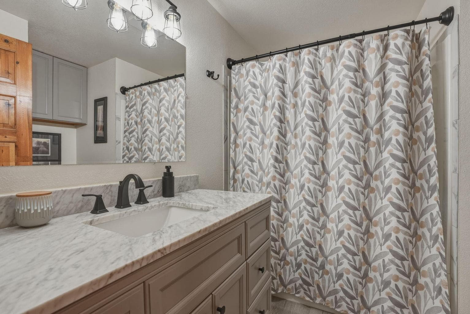 Photo of 61605 Summer Shade Drive 22 of 64
