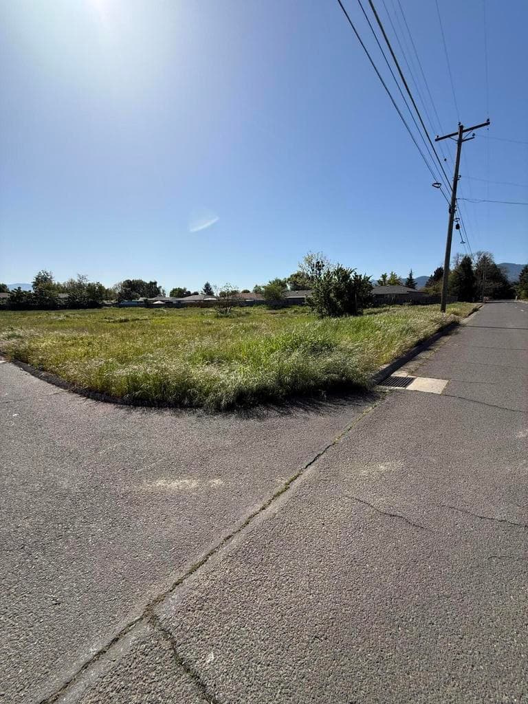 1479 Orchard Home
