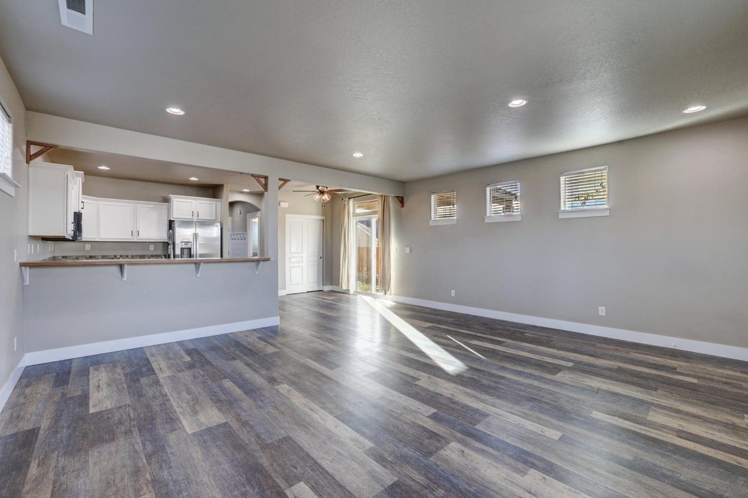 Photo of 1525 31st 4 of 26