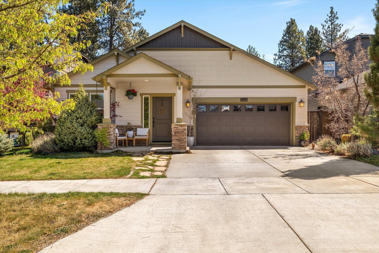 61134 Montrose Pass