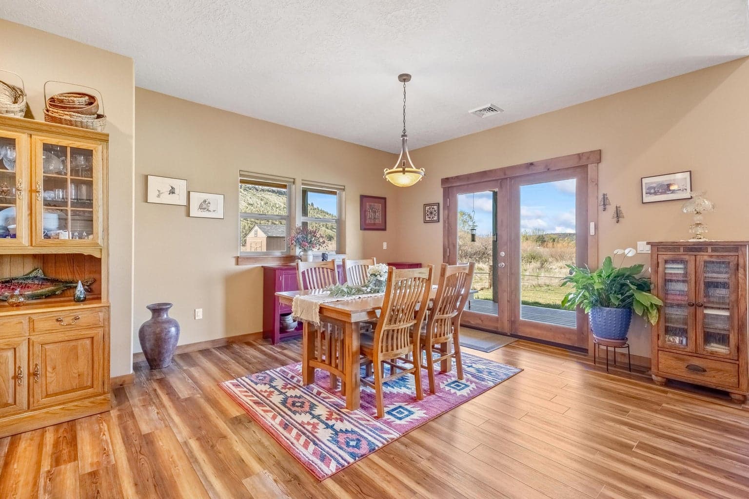 Photo of 561 SE Stearns Road 13 of 46