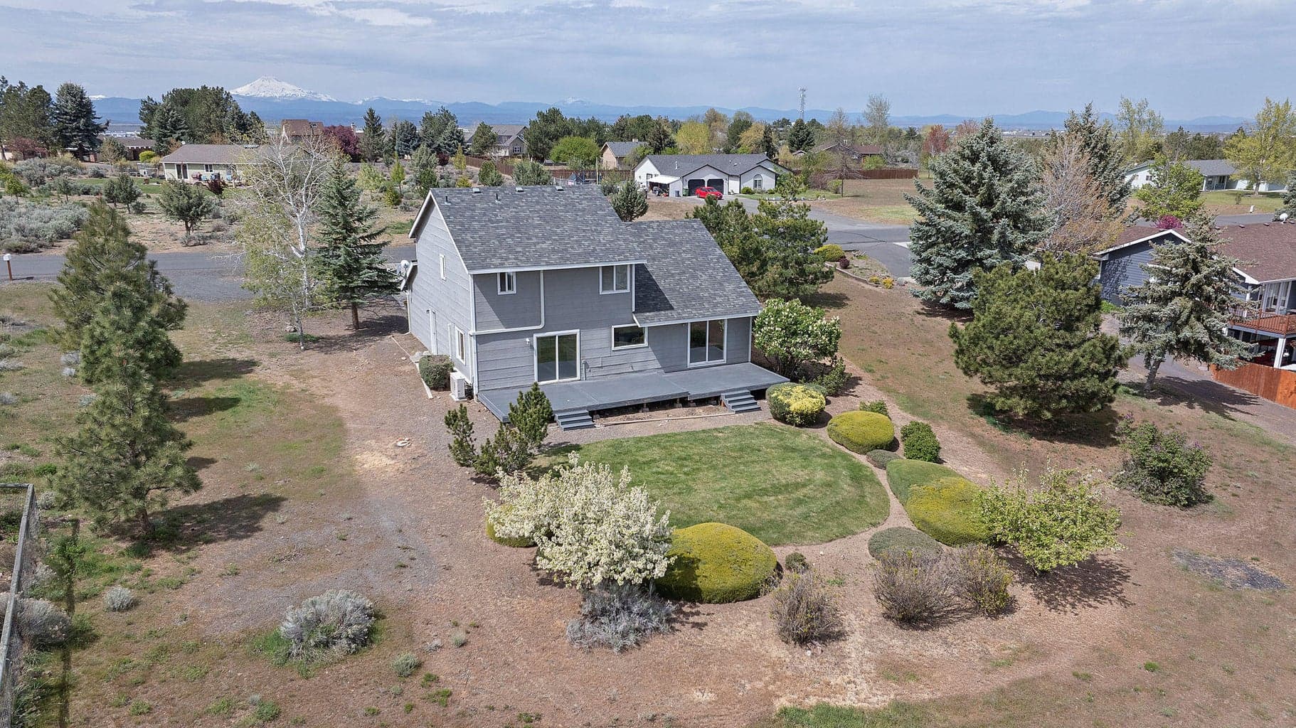 Photo of 1917 NE Squire Drive 35 of 35