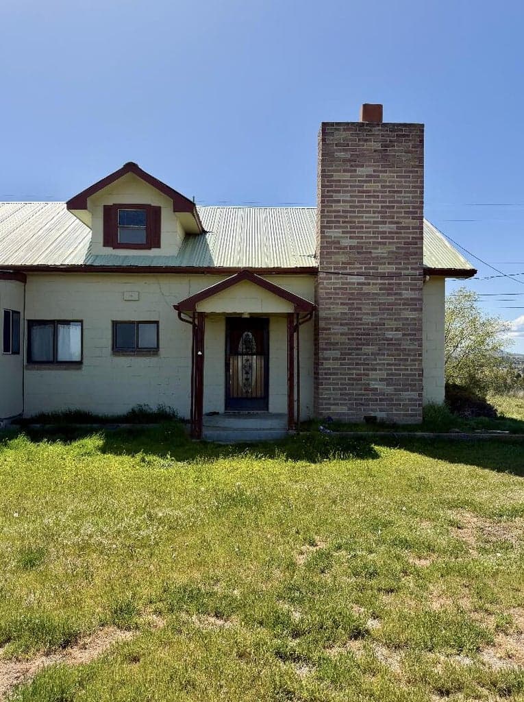 Photo of 950 B 3 of 10