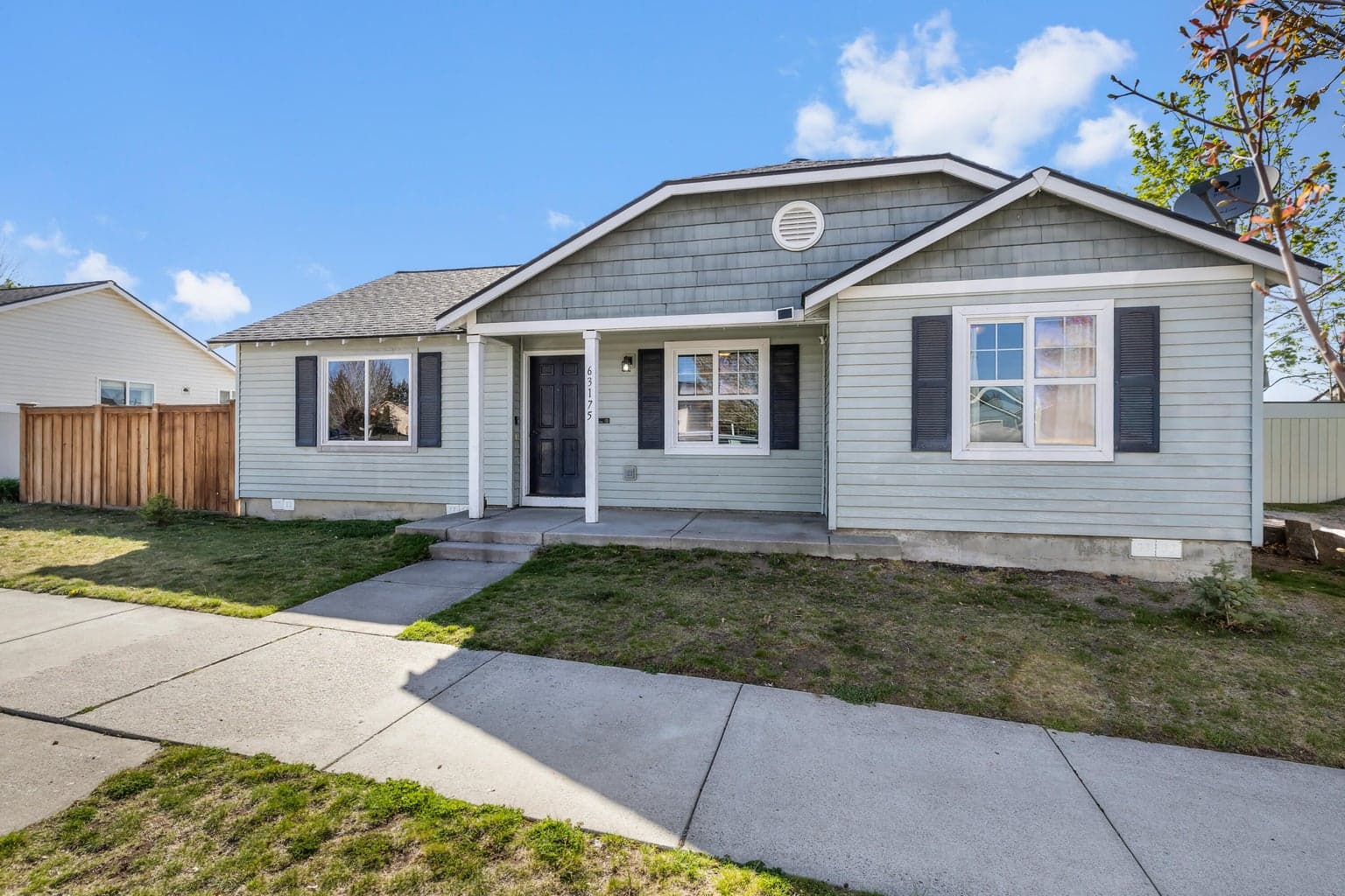 Photo of 63175 De Haviland 1 of 32