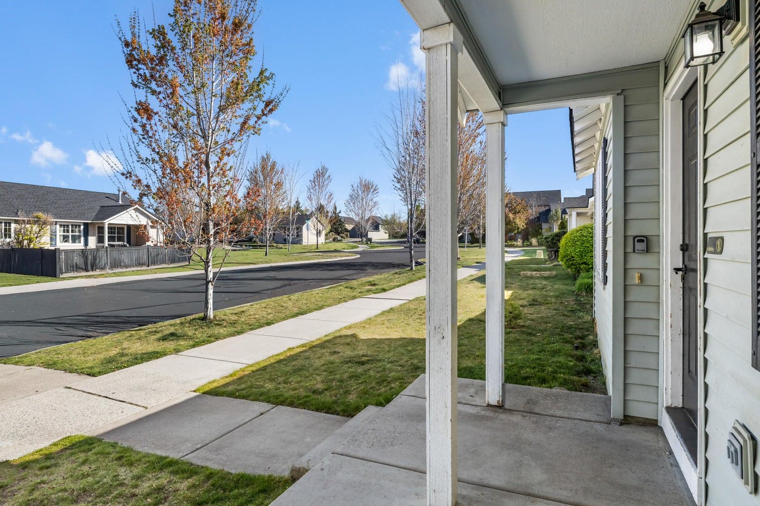 Photo of 63175 De Haviland 4 of 32