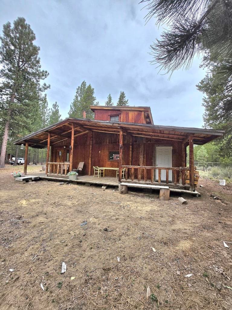 Photo of 53261 Andrews 2 of 13
