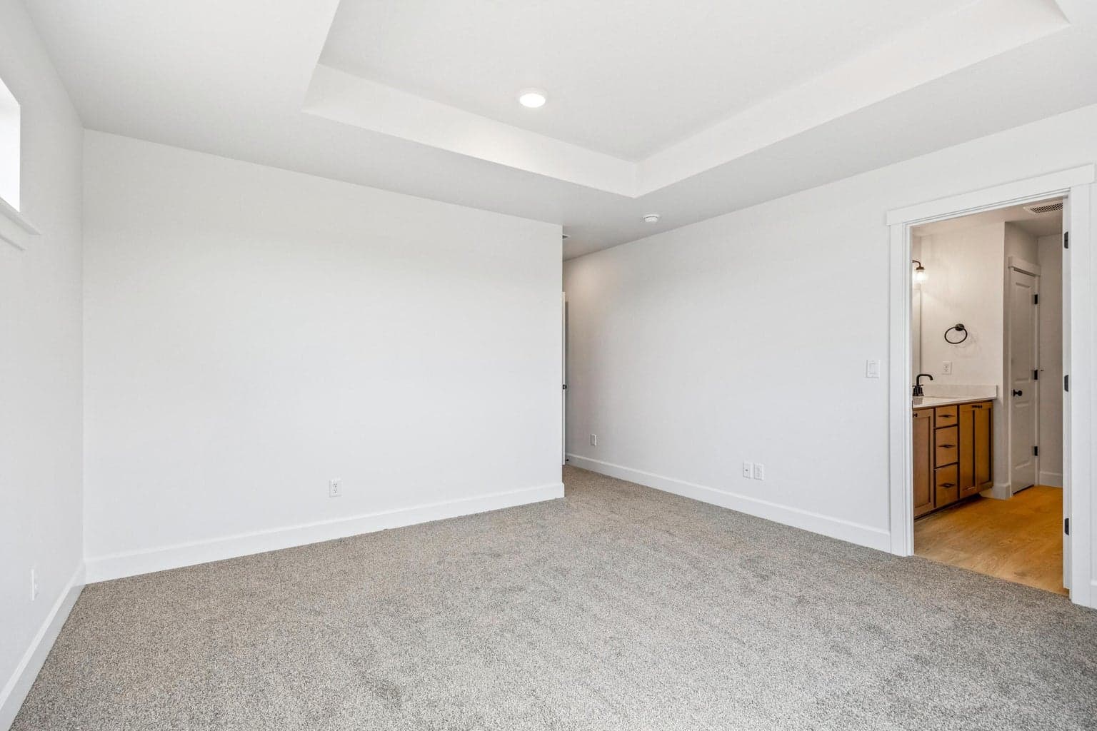 Photo of 1050 NW Fairway Road 20 of 29
