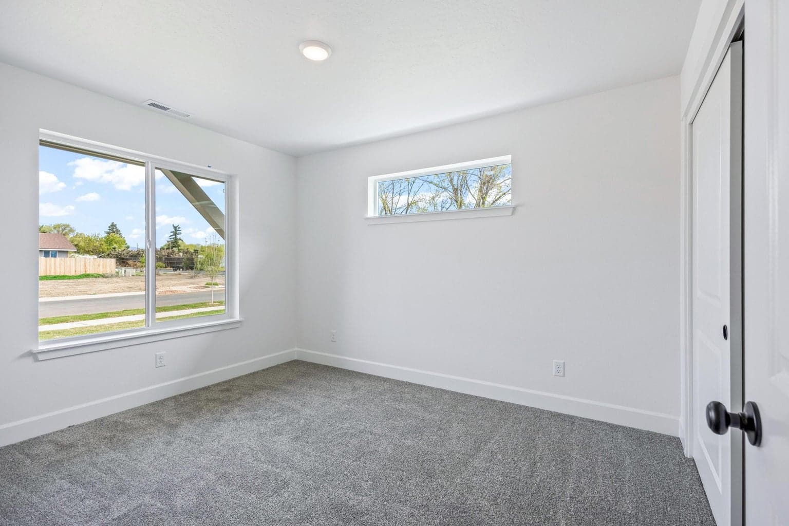 Photo of 1050 NW Fairway Road 25 of 29