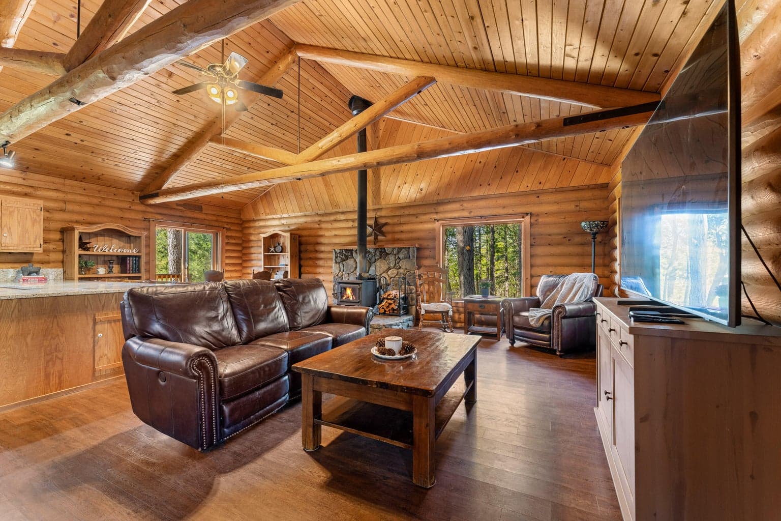 Photo of 1201 Reeves Creek 5 of 38