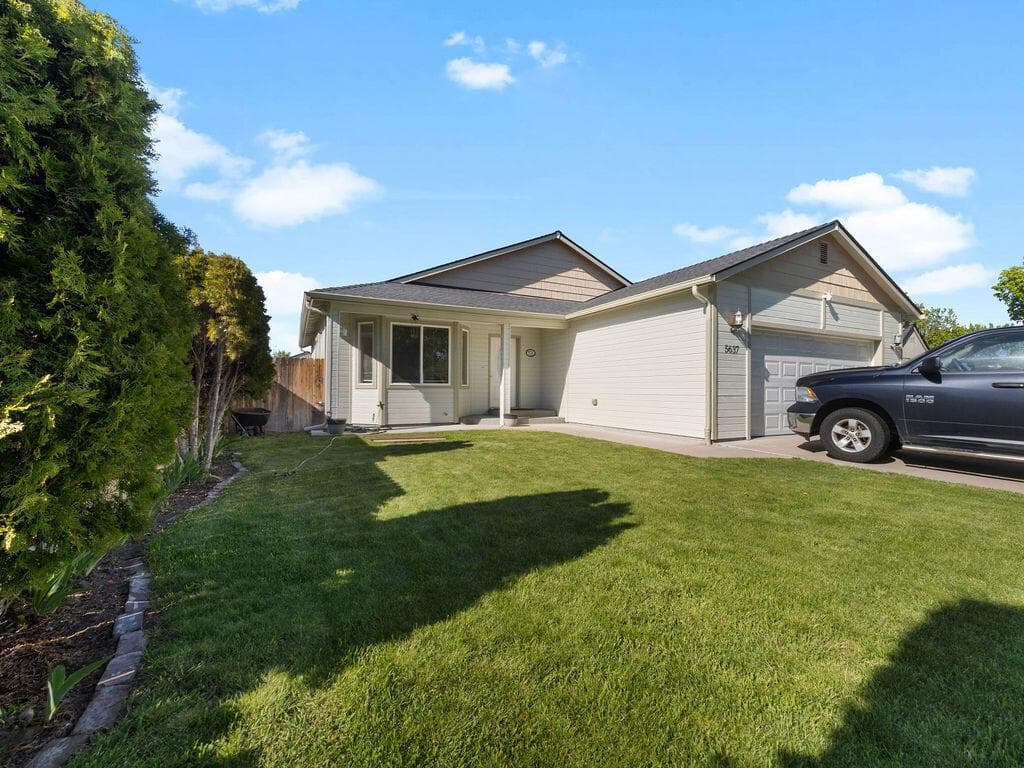 Photo of 5637 Mickshelly 3 of 23