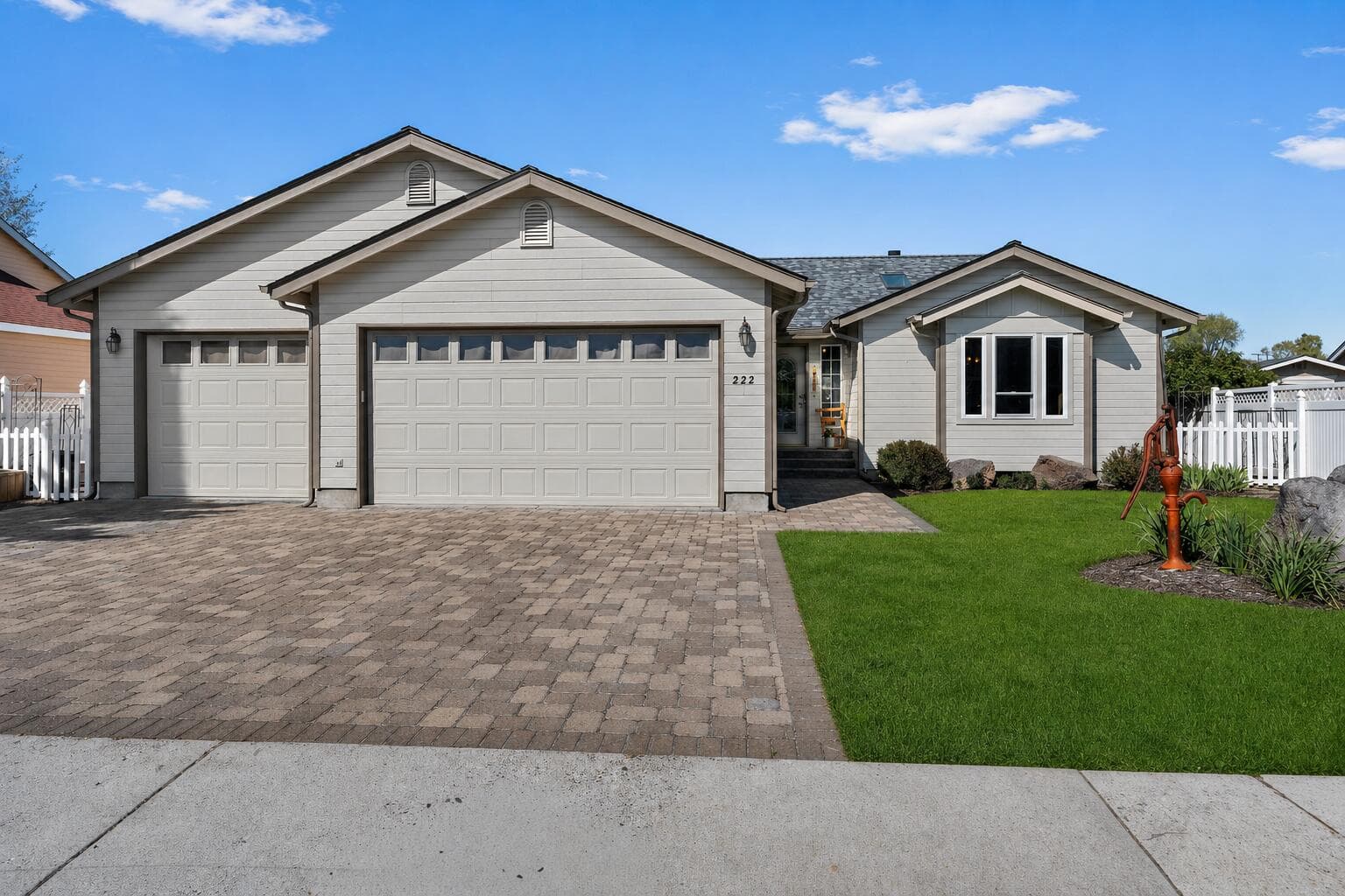 222 Meadow Lakes