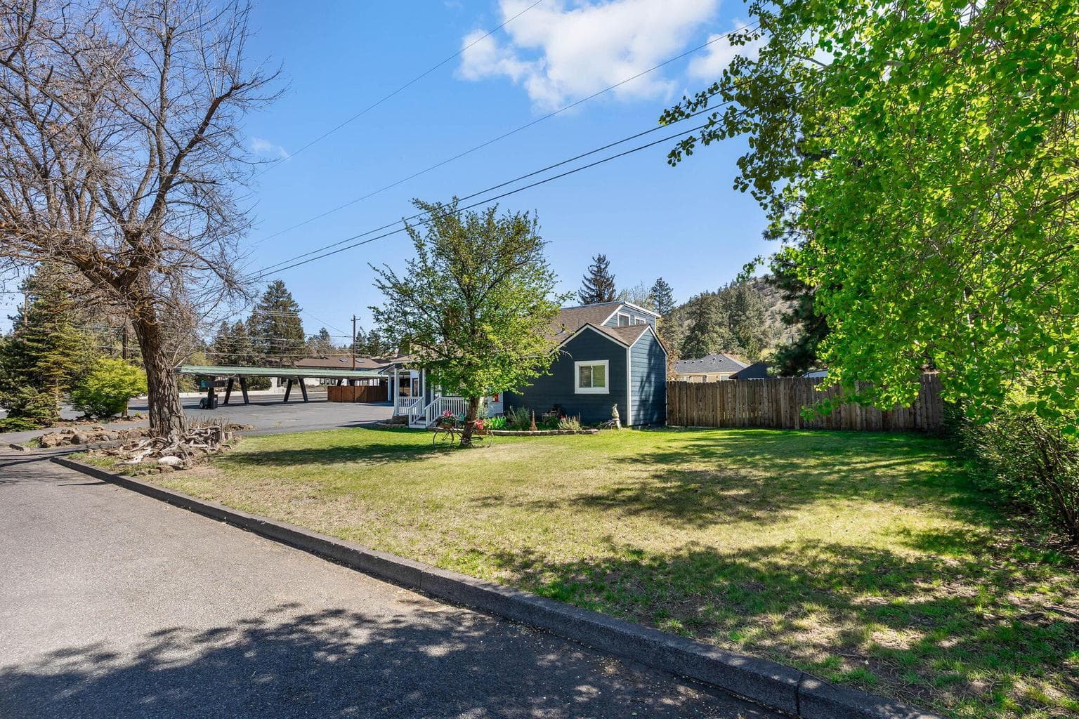 Photo of 924 9th 4 of 40
