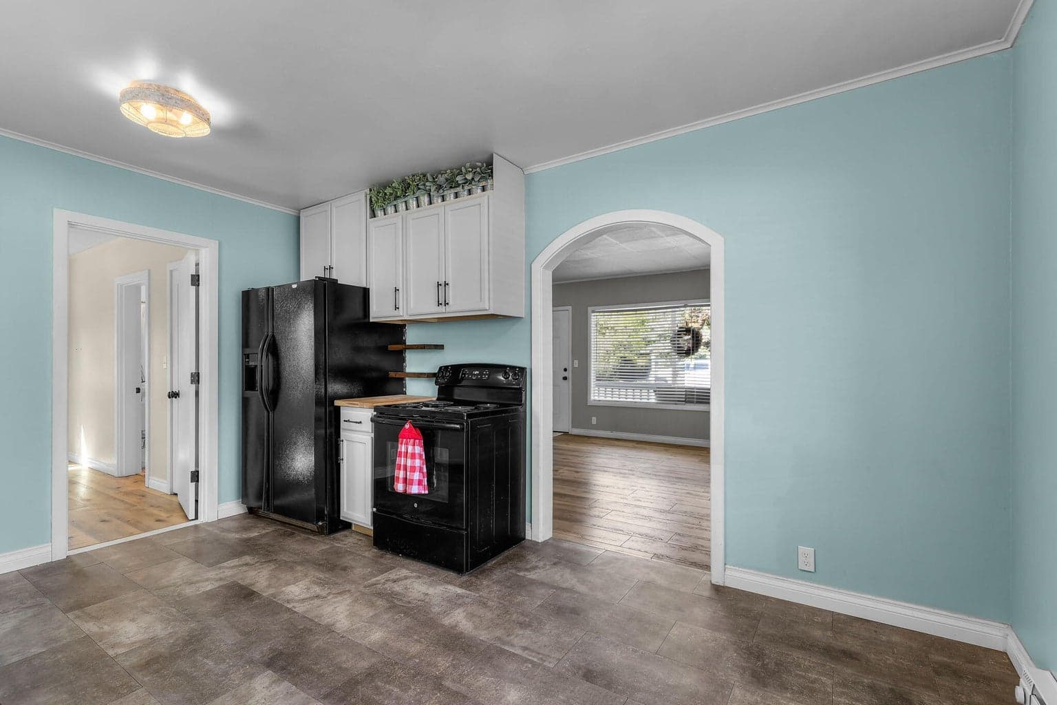 Photo of 924 NE 9th Street 16 of 41