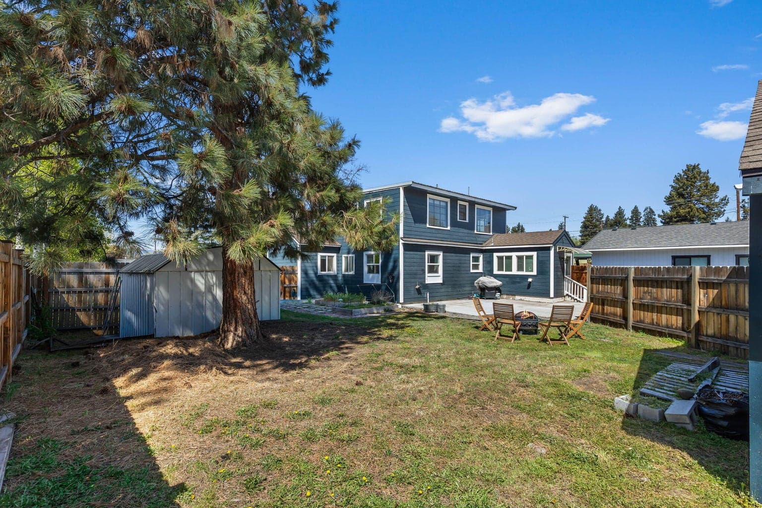 Photo of 924 NE 9th Street 38 of 41