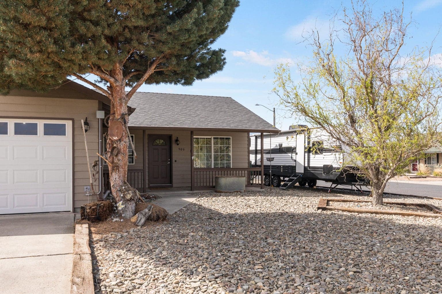 Photo of 906 Mahogany 3 of 32