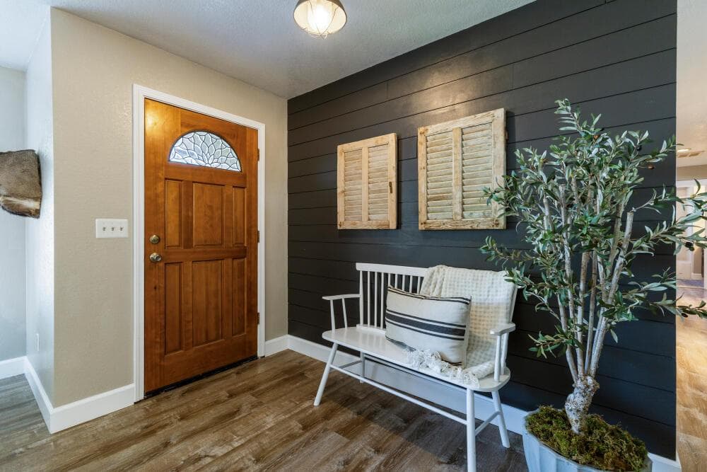 Photo of 4039 Valinda 4 of 33