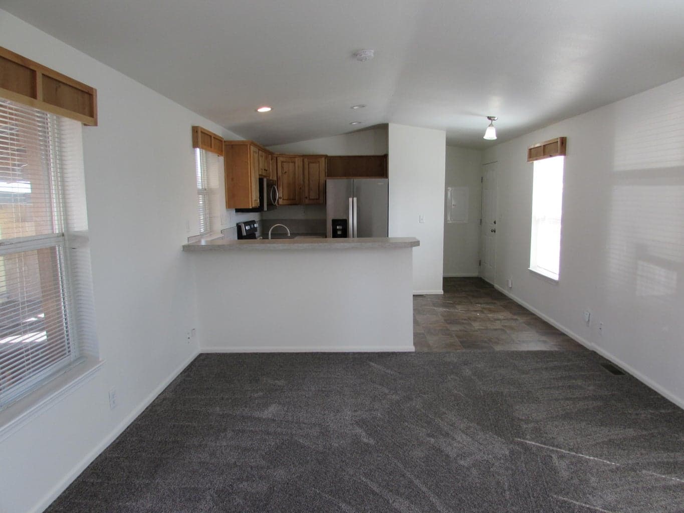Photo of 1833 SW Canal Boulevard 8 of 20