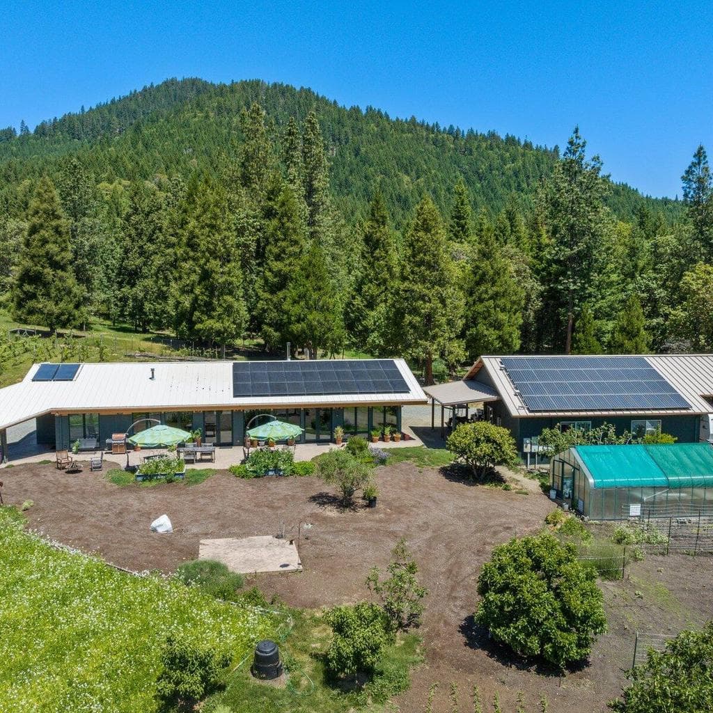 1104 Upper Cow Creek, Azalea, 97410