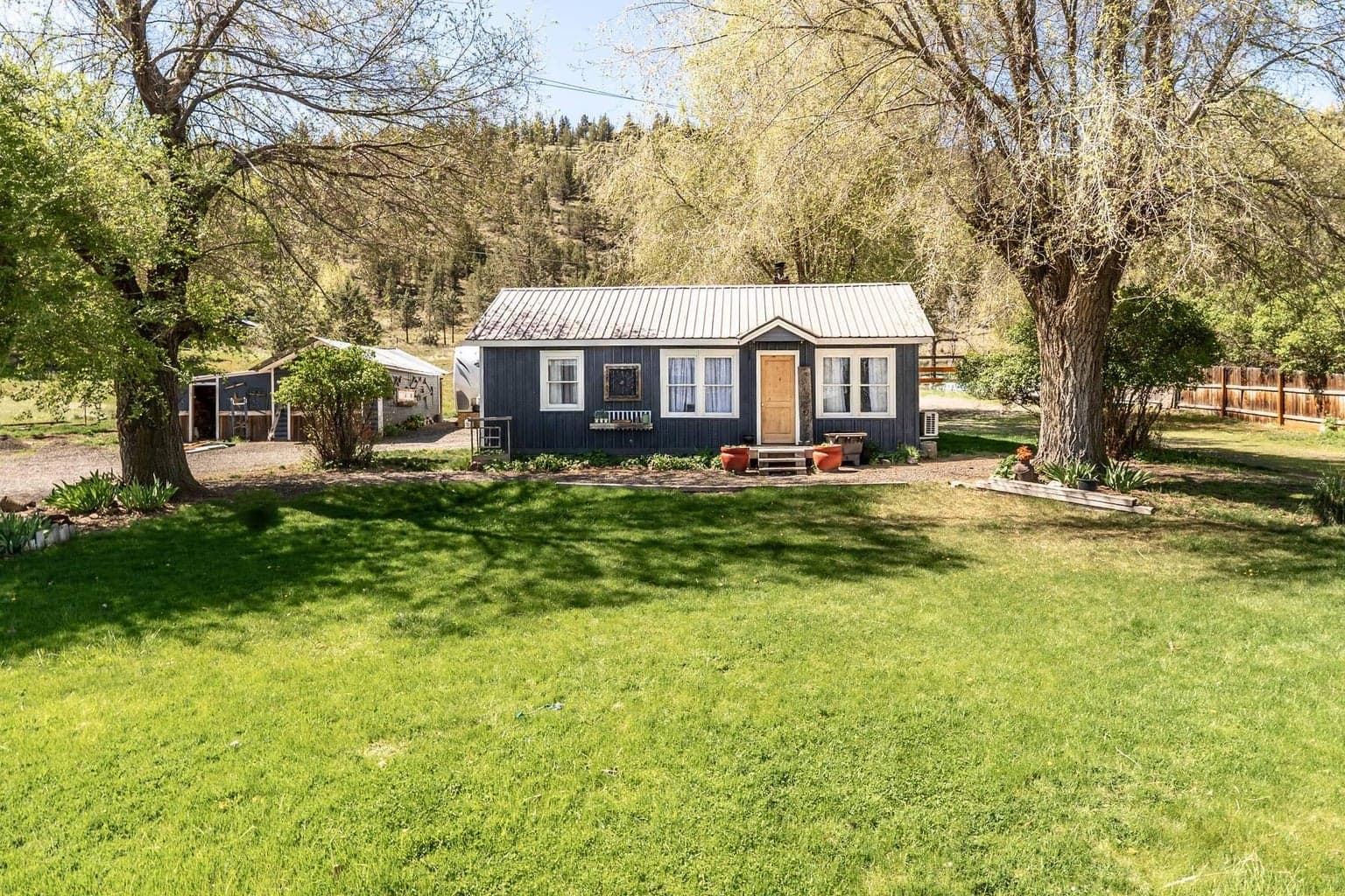 Photo of 2066 Oneil 2 of 42