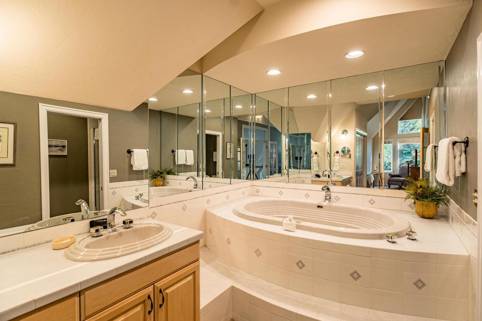 Photo of 57022 Peppermill Circle 18 of 21