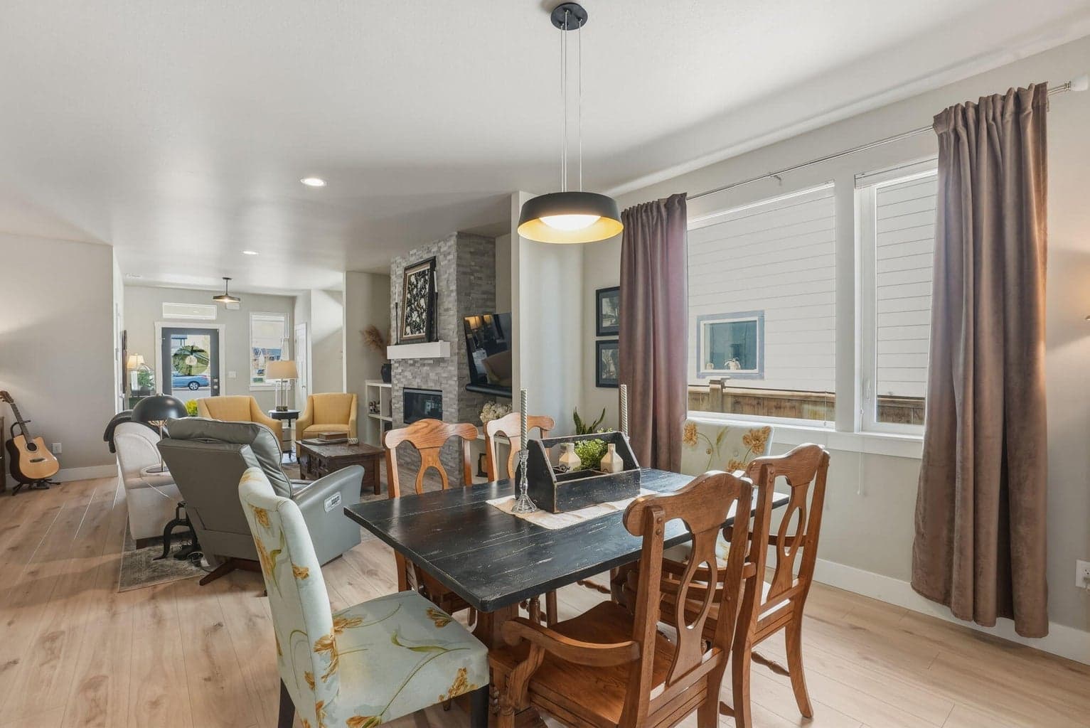 Photo of 20546 Aberdeen Court 9 of 40