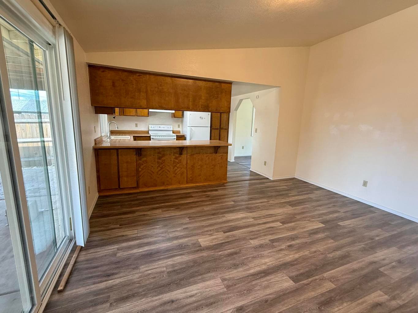 Photo of 3015 Milhoan 5 of 20