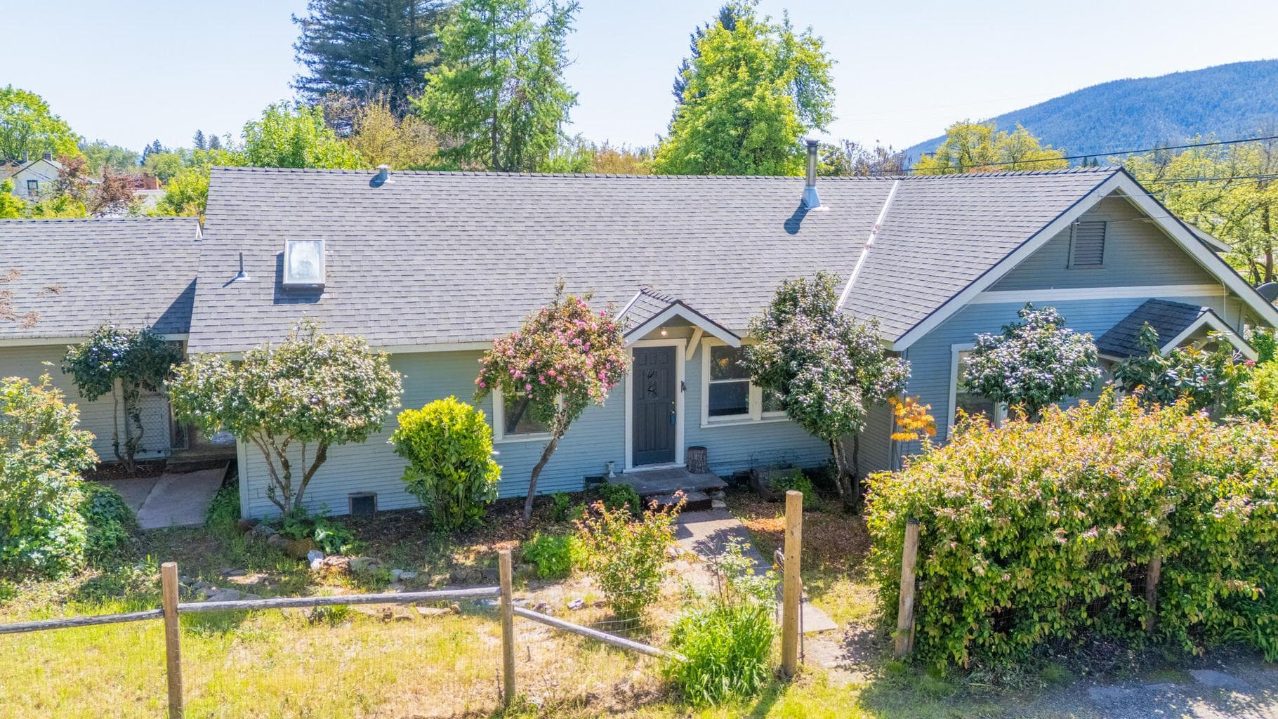 Photo of 24127 Redwood 1 of 39