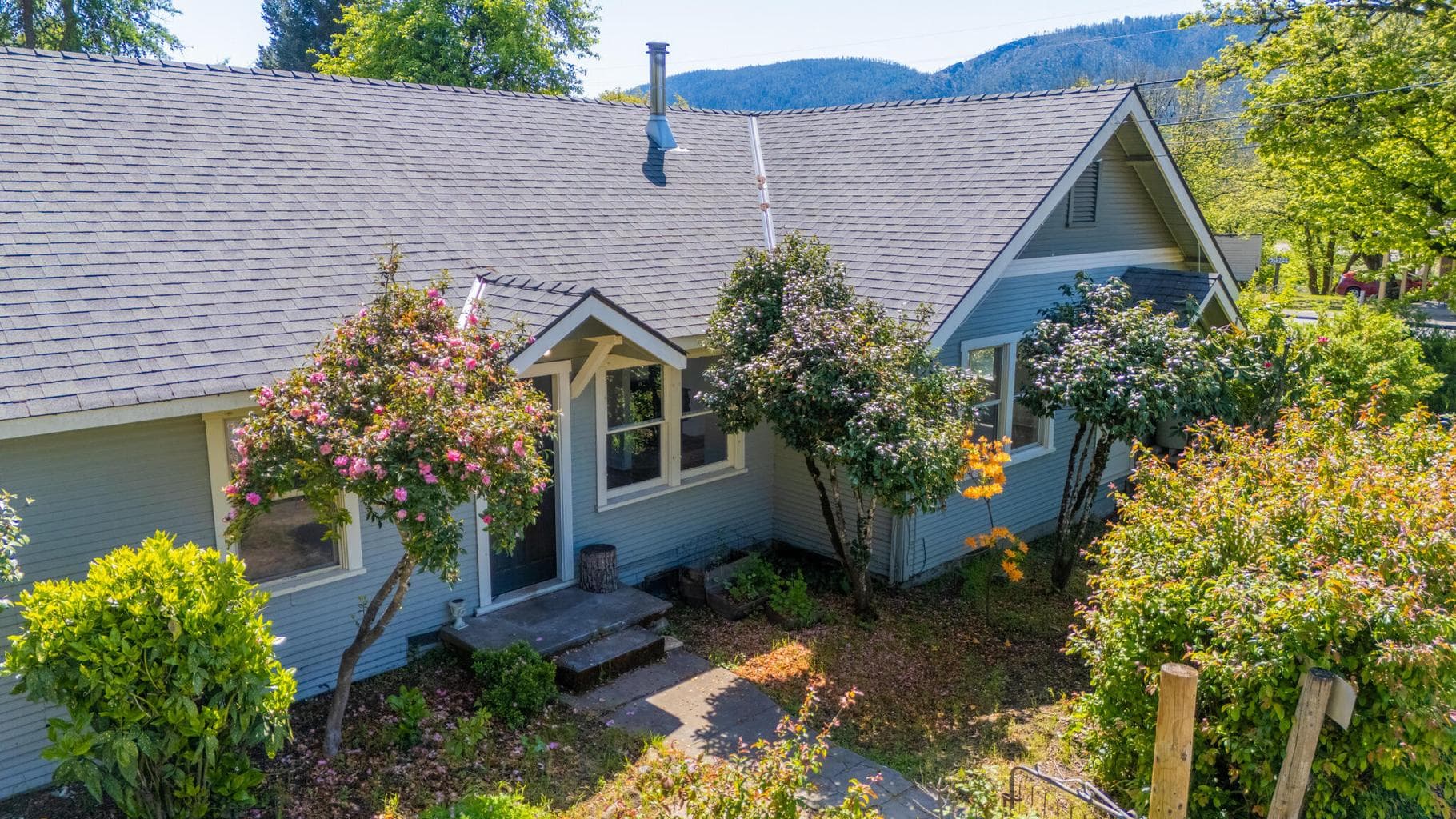 Photo of 24127 Redwood 2 of 39