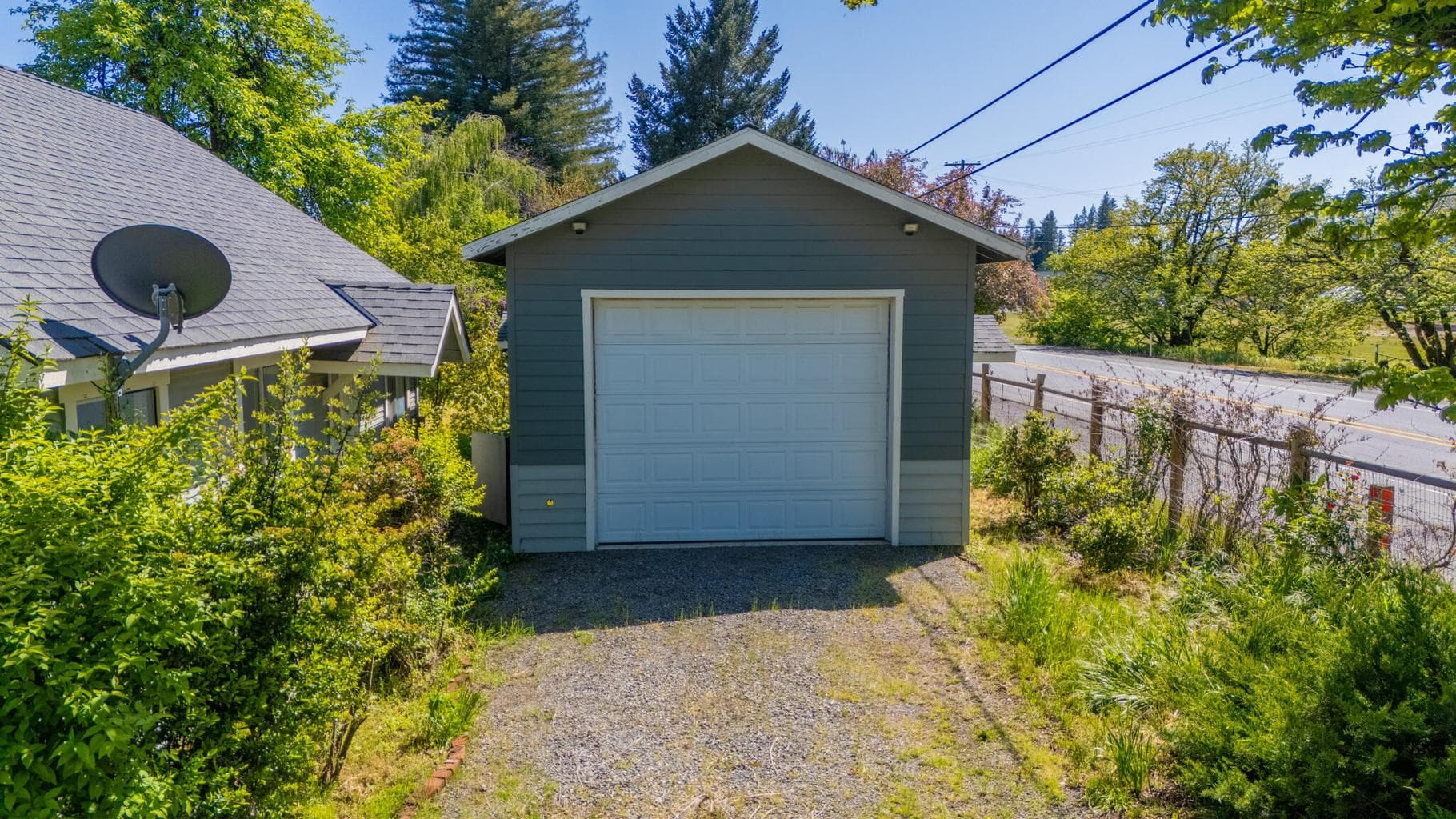 Photo of 24127 Redwood 4 of 39
