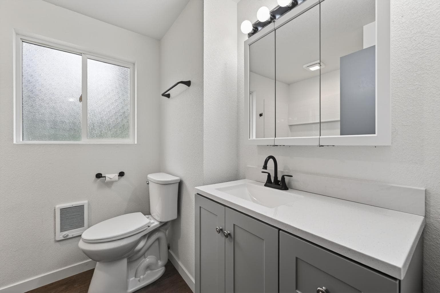 Photo of 51448 Cedar Road 18 of 42