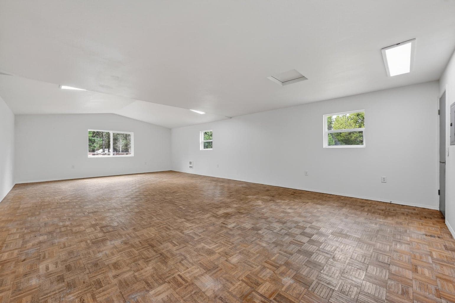 Photo of 51448 Cedar Road 26 of 42