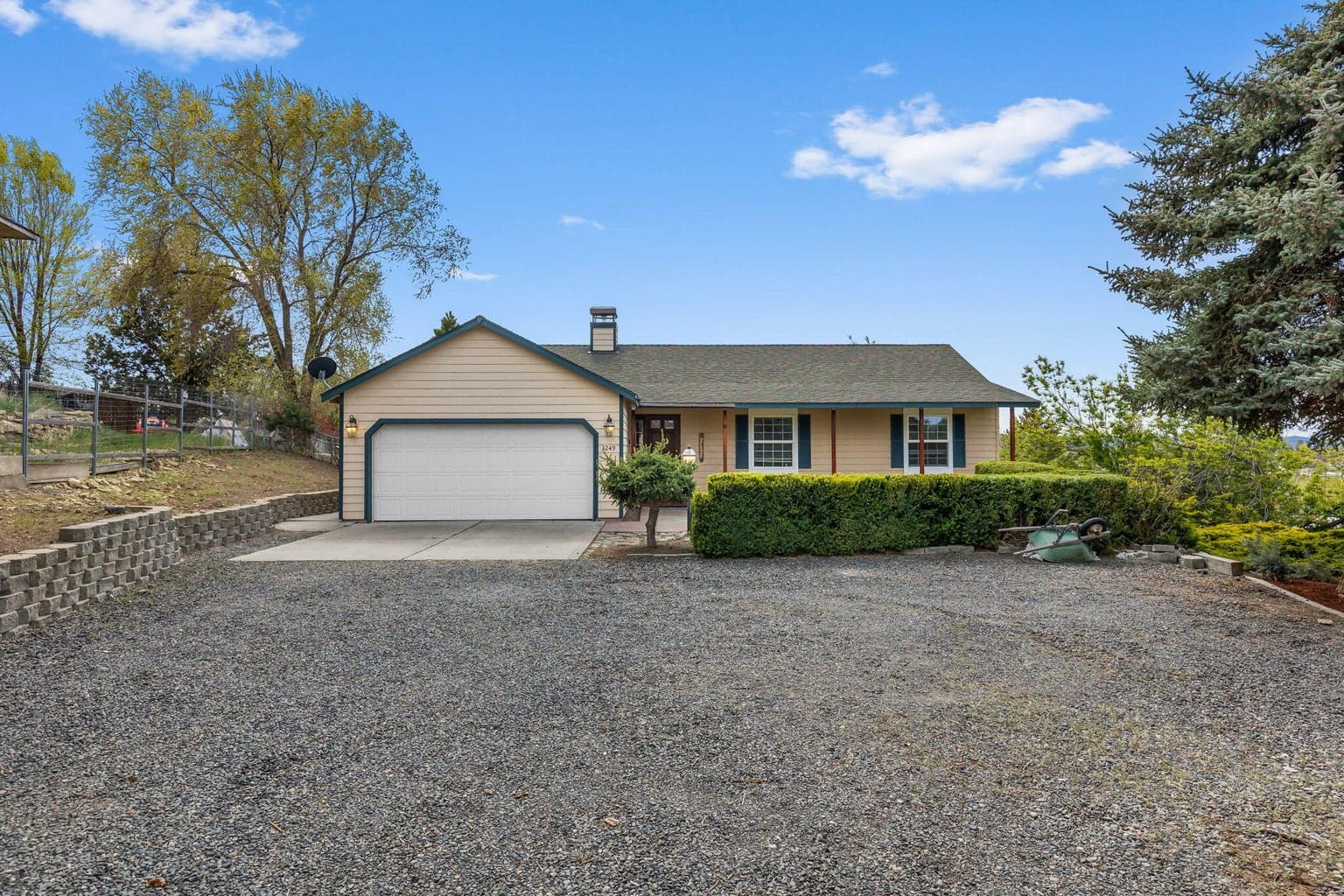 Photo of 3249 Yellowpine 3 of 56