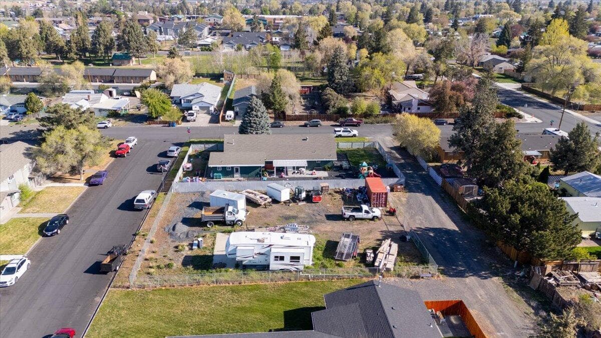Photo of 1222 16th 5 of 10