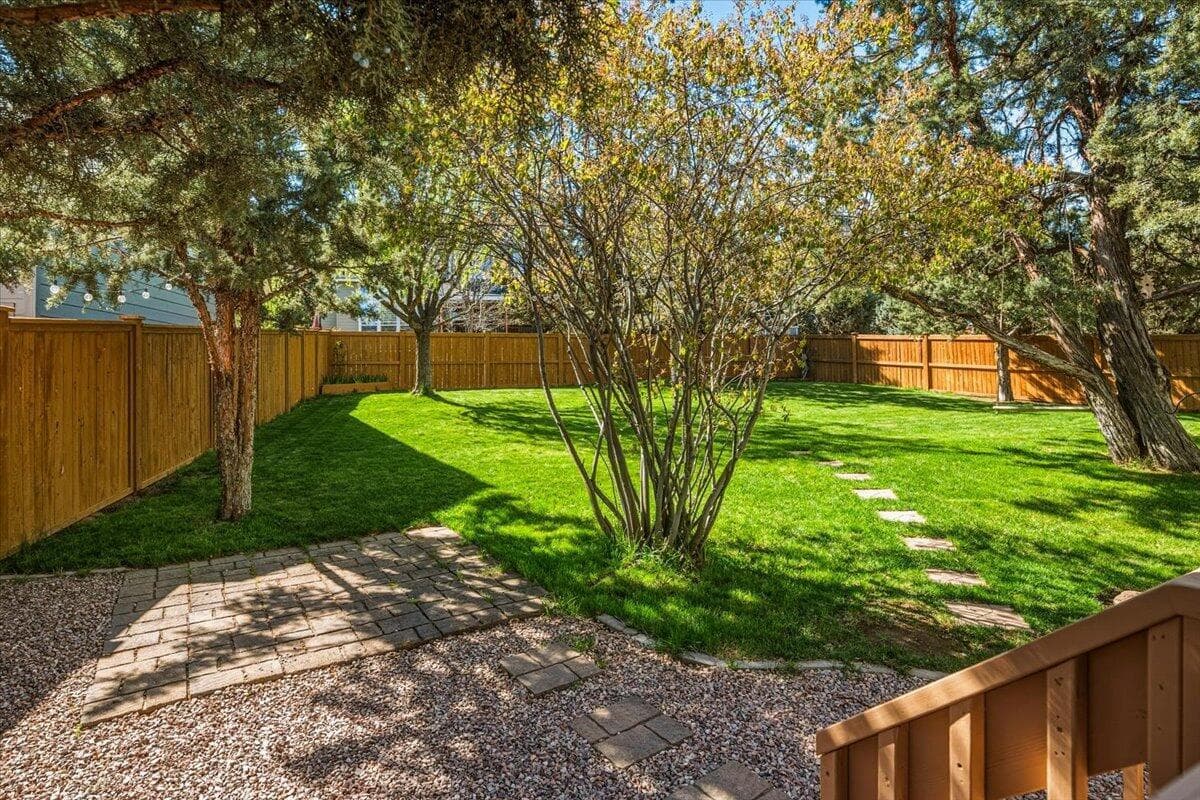 Photo of 4010 SW Majestic Avenue 43 of 55