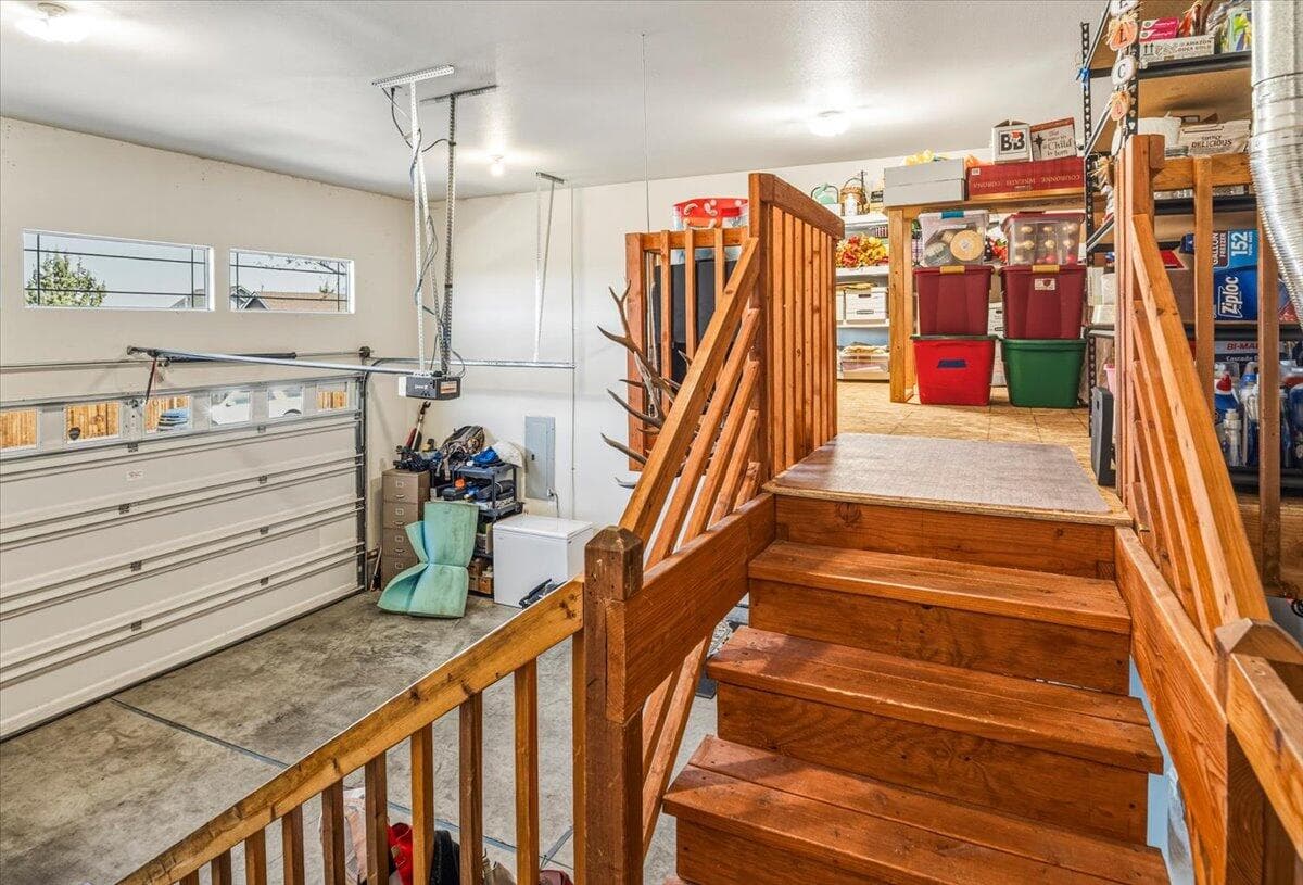 Photo of 4010 SW Majestic Avenue 44 of 55