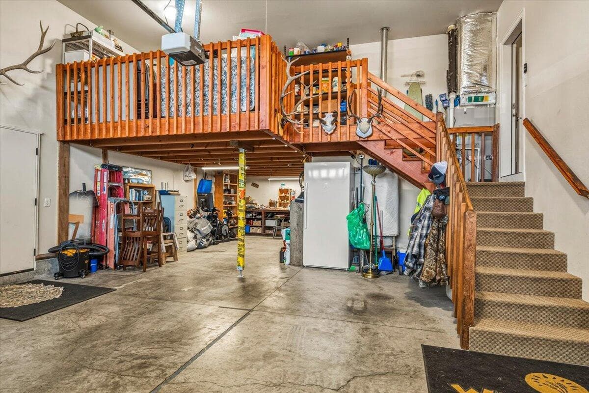 Photo of 4010 SW Majestic Avenue 46 of 55