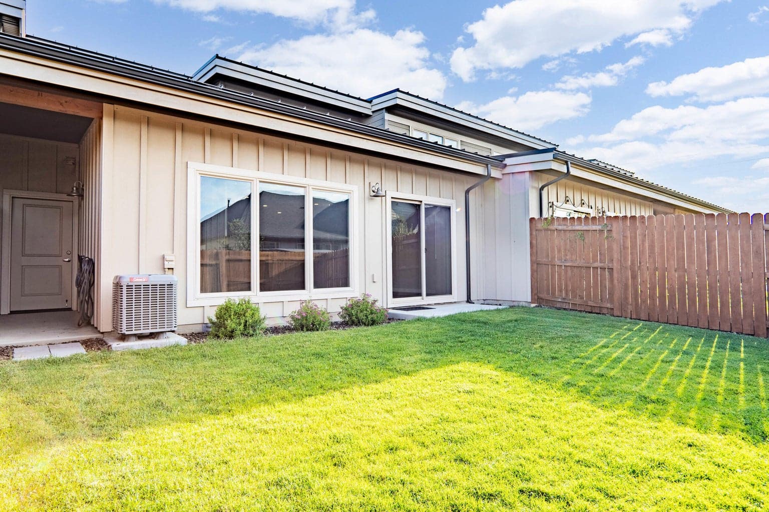 Photo of 3610 SW Badger Avenue 19 of 23