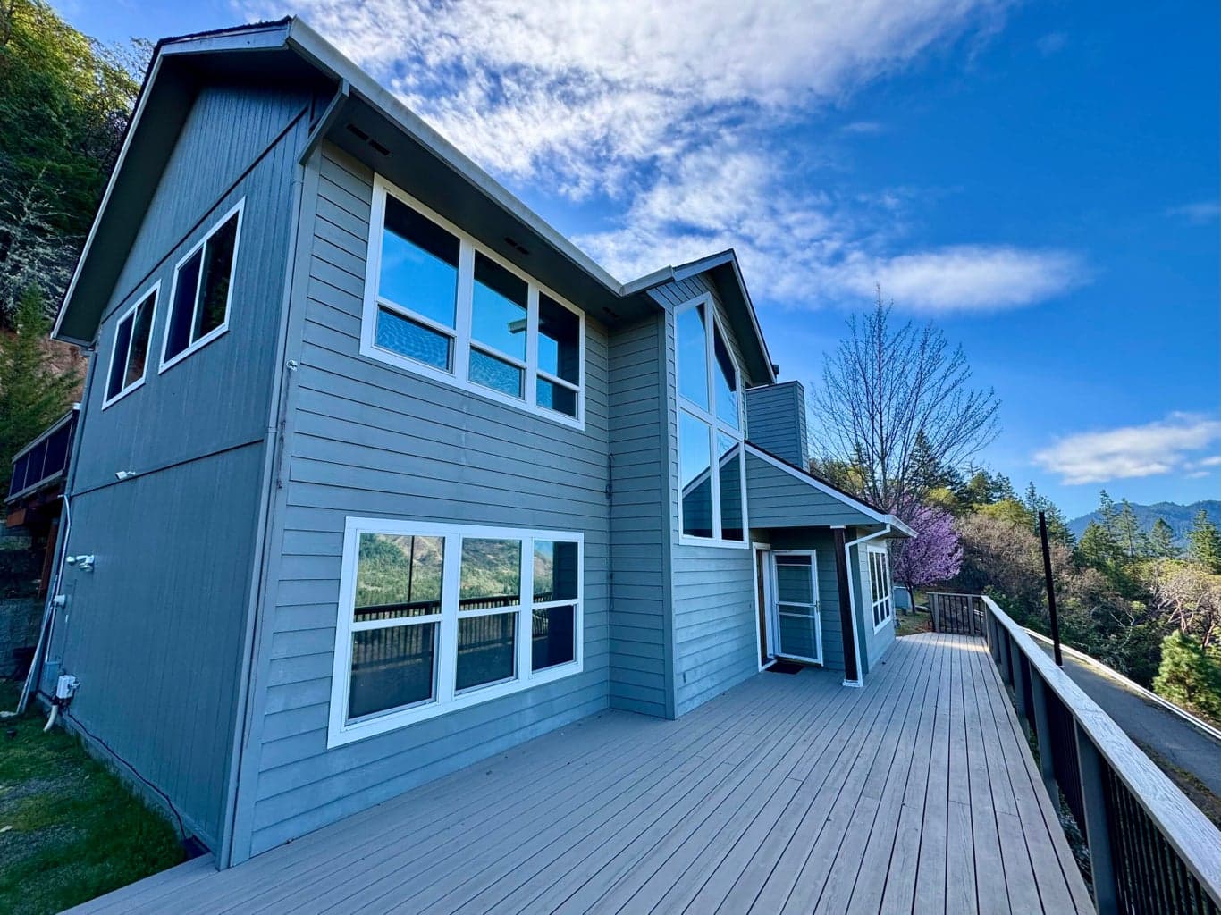 Photo of 901 Manzanita 2 of 41
