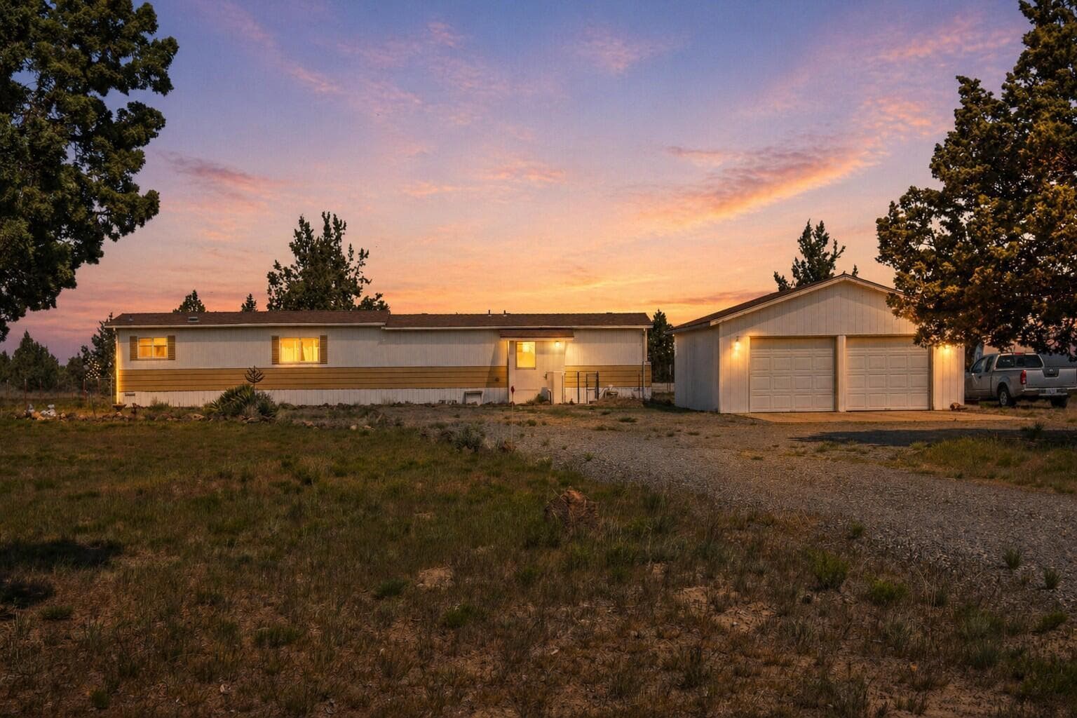 12572 Corral, Terrebonne, 97760