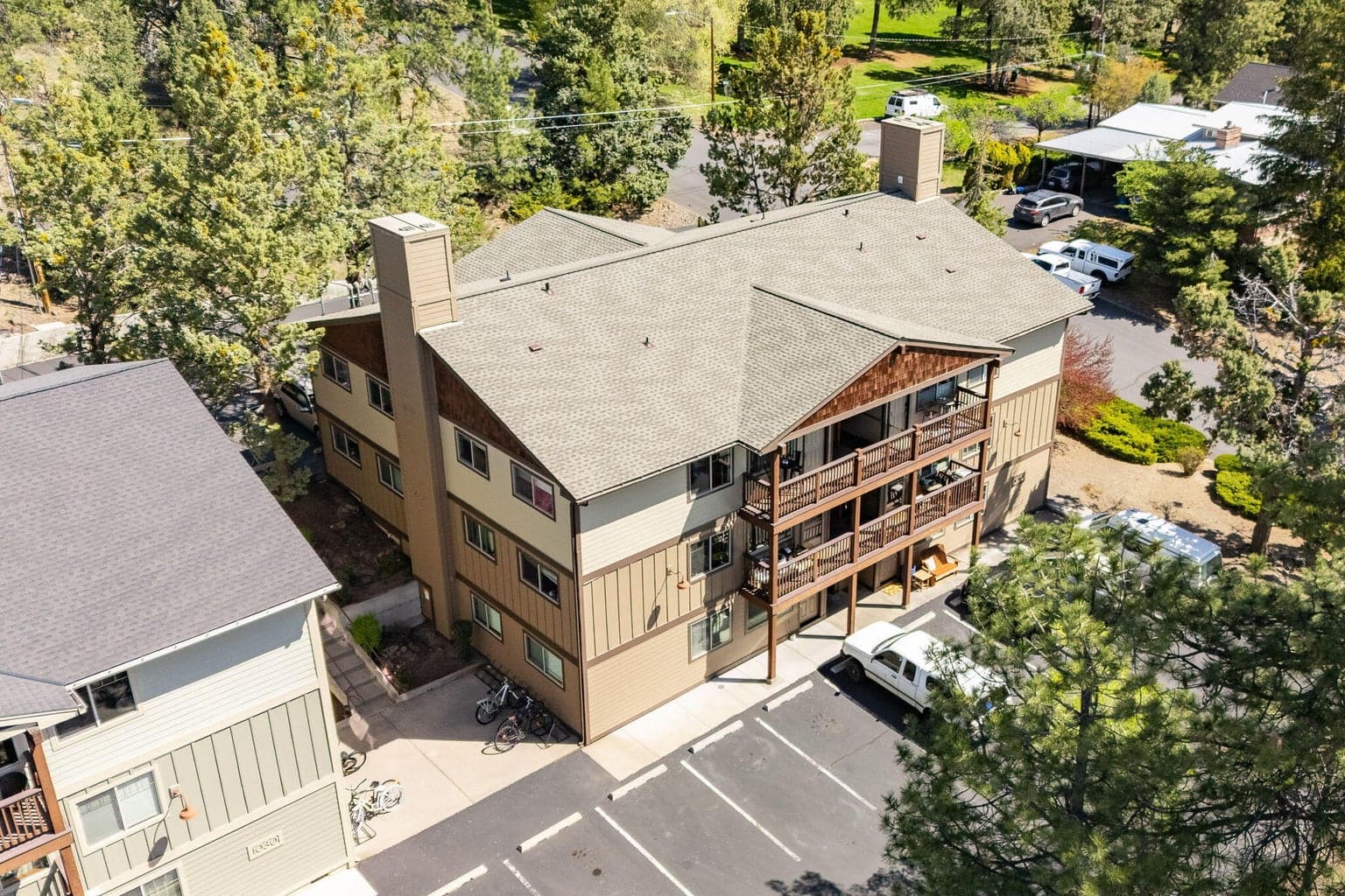 Photo of 1010 NW Roanoke Avenue 24 of 37