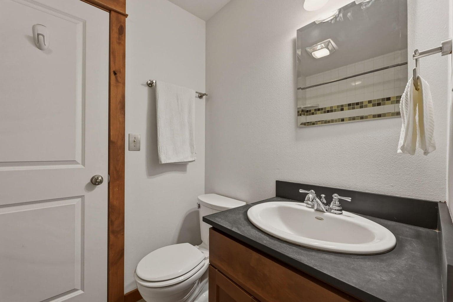Photo of 1010 NW Roanoke Avenue 18 of 37